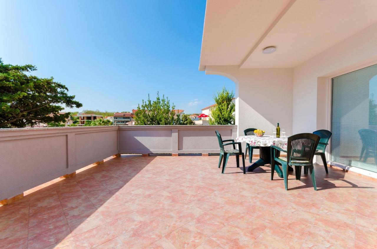 Apartments Ruza-Rajska Beach ロパール エクステリア 写真